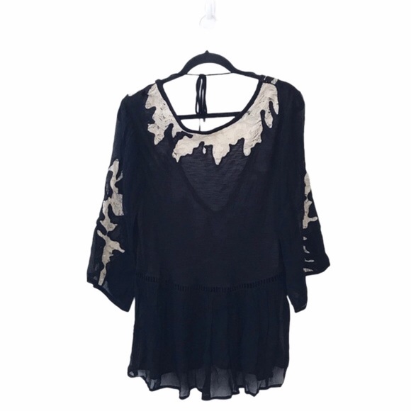 Ecote Black Laced Deep V Open Back Blouse - Picture 2 of 9